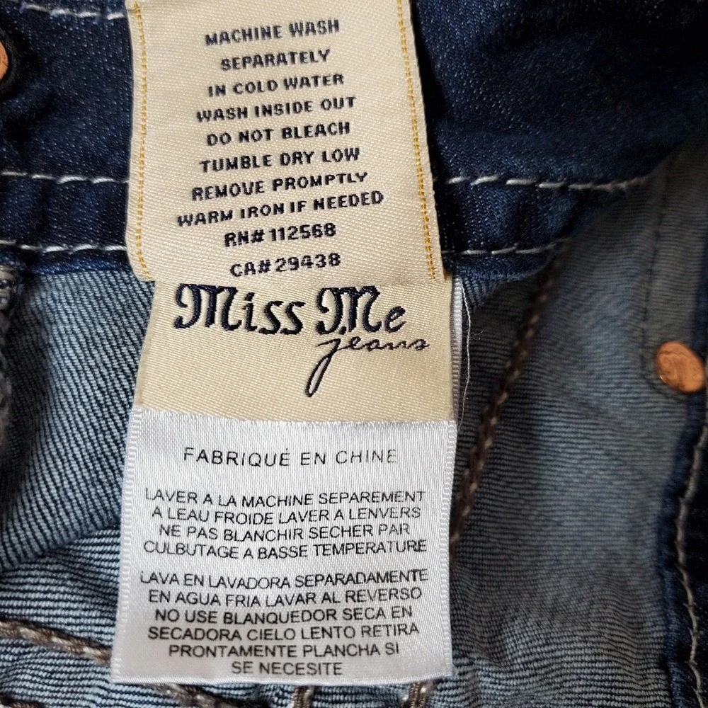 Miss Me Mid Rise Easy Shorts Denim Jean 29 Embellished Western Sequined Stretch